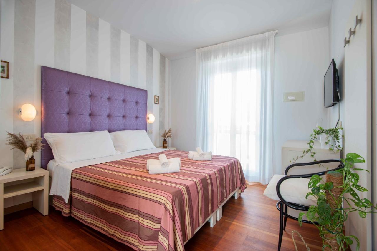 Hotel Baby B&B Milano Marittima Exterior photo