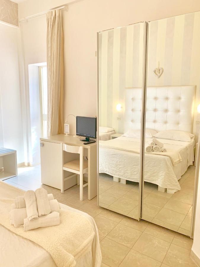 Hotel Baby B&B Milano Marittima Exterior photo